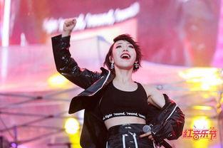 吴莫愁爆料校花视频,校园美女引热议